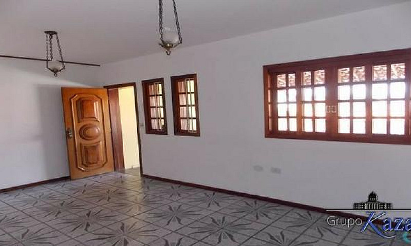 Ótima Casa Com 250 M...