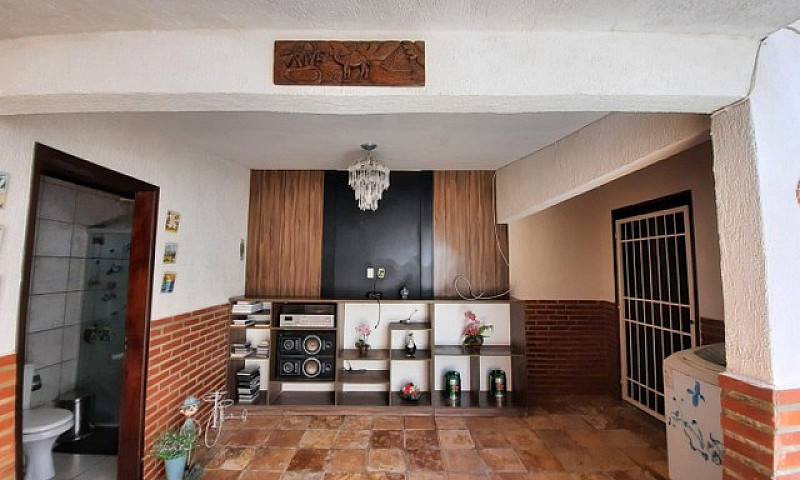 Casa De Condomínio P...