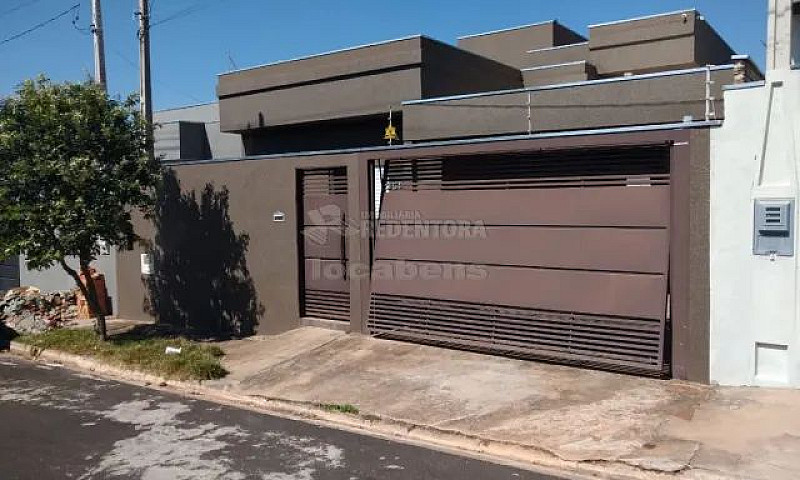 Casa Padrão Em Miras...