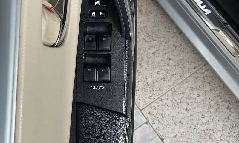 Toyota Corolla Altis...