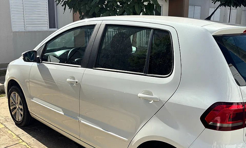 Volkswagen Fox Conne...
