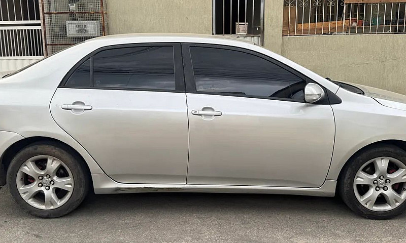 Toyota Corolla Xei 1...