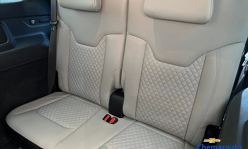 Jeep Commander Overl...