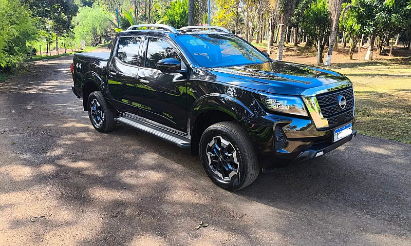 Nissan Frontier Plat...