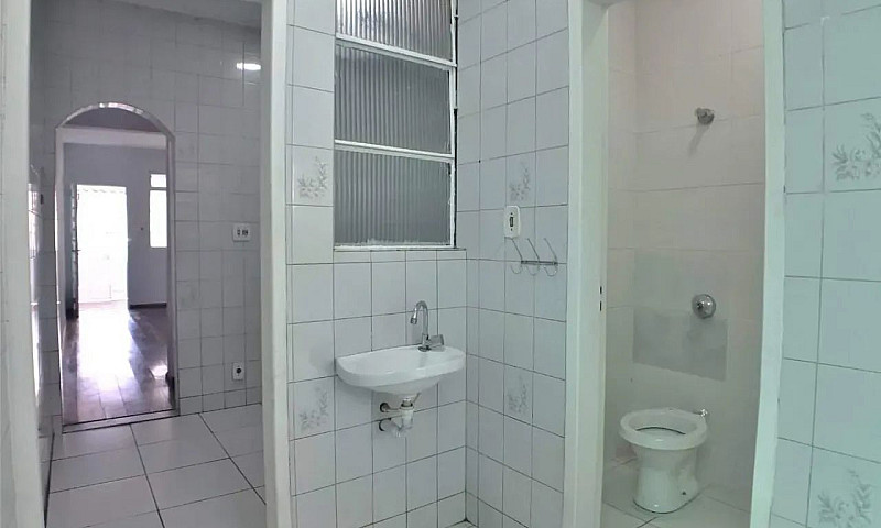 Casa Geminada Com 2 ...