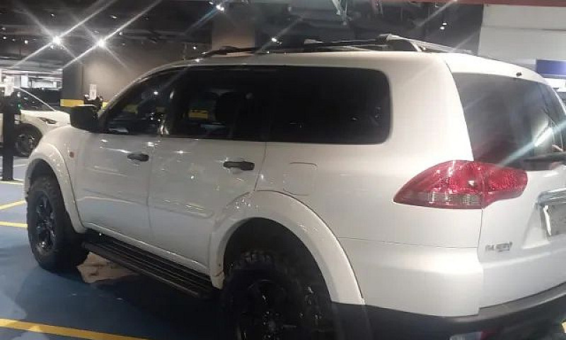 Mitsubishi Pajero 3....
