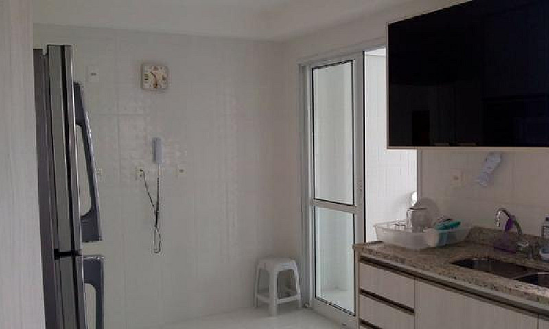 Apartamento De 4 Suí...