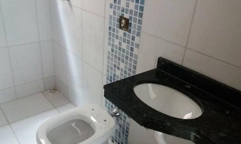 Casa 2/4 Com Uma Suí...