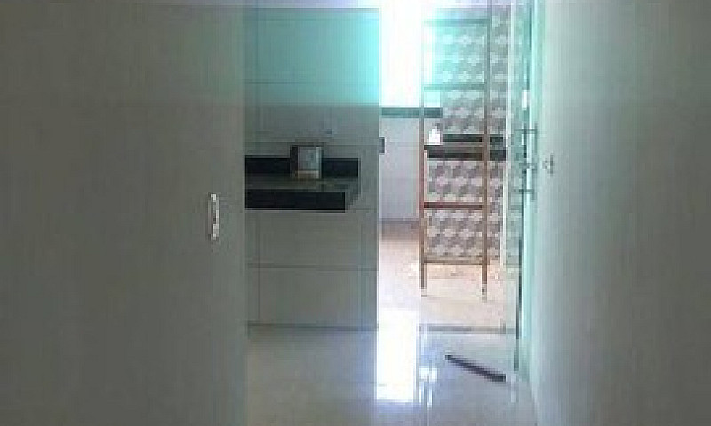 Casa Com 2 Dormitóri...