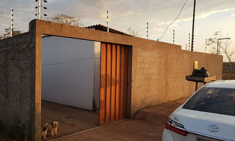 Vendo Casa Com Pisci...