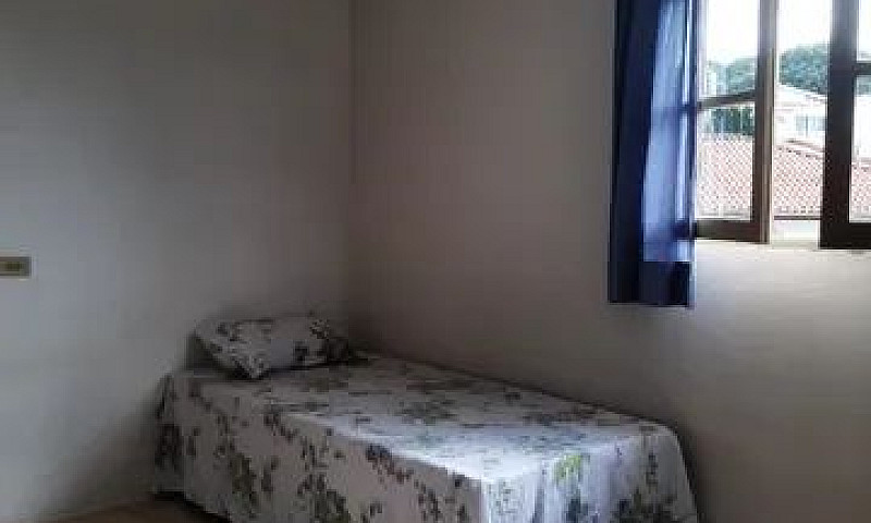 Quarto Para Moça No ...