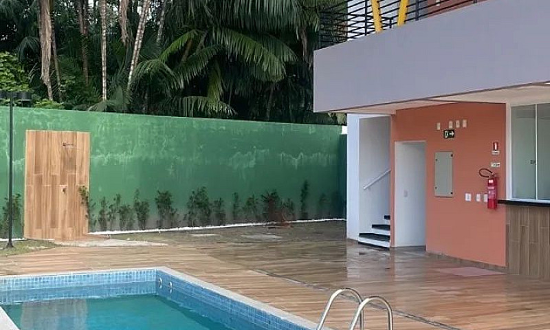 Condomínio De Casas ...