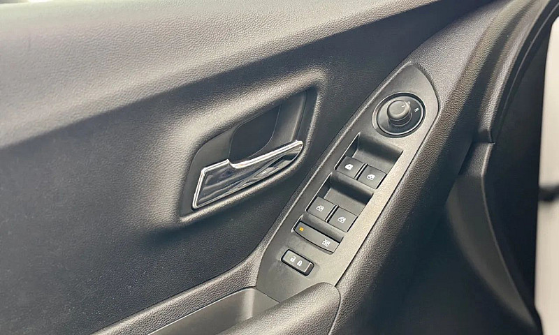 Chevrolet Tracker Lt...