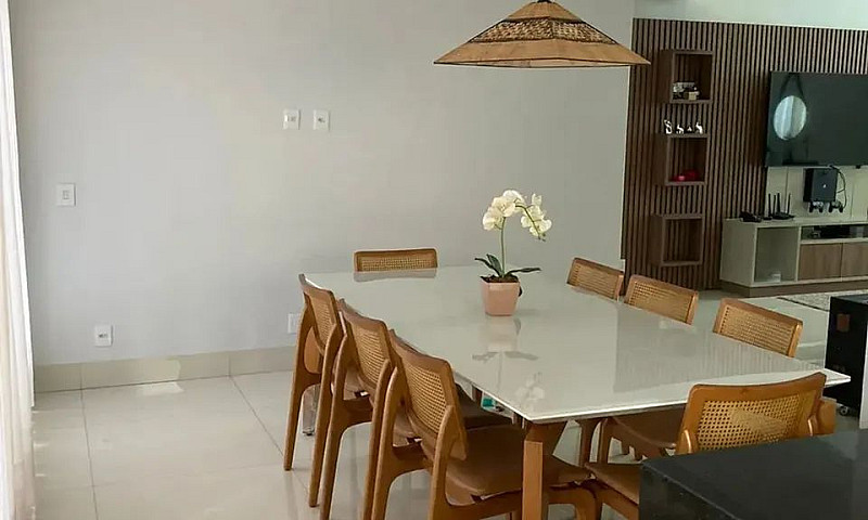 Casa De Condomínio P...