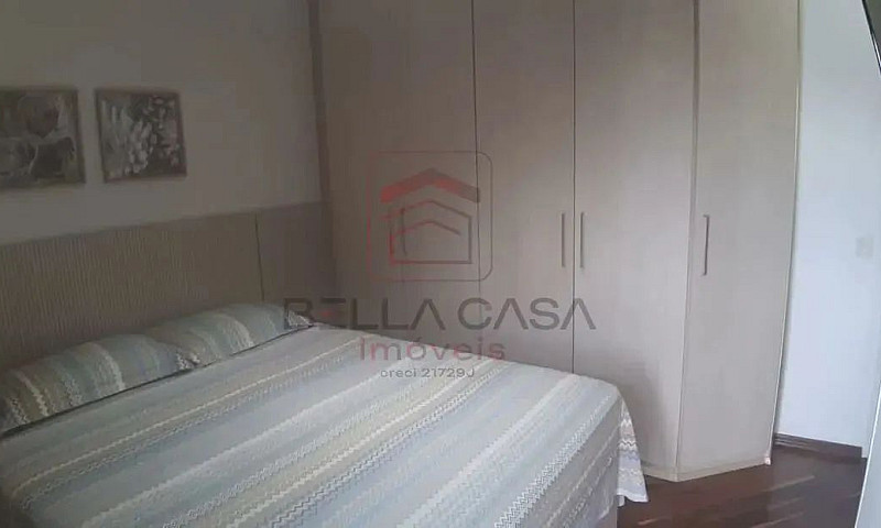 Condomínio Edificio ...