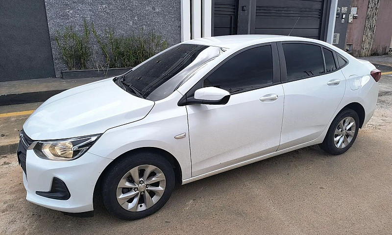 Chevrolet Onix Plus ...