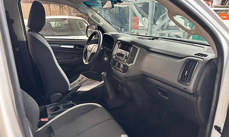 Chevrolet S10 Pick-U...