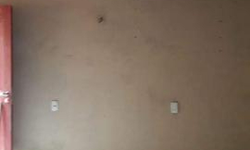 Vendo Uma Casa No Ed...