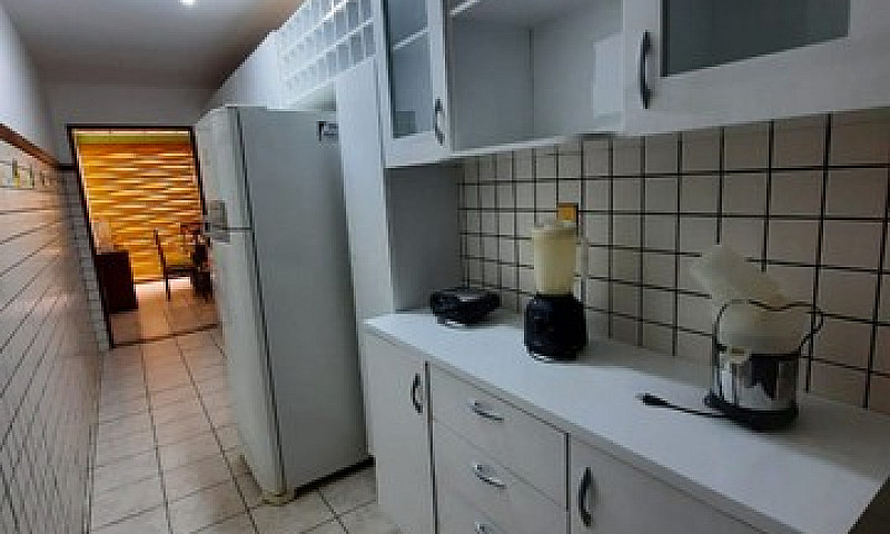 Casa De Condomínio P...