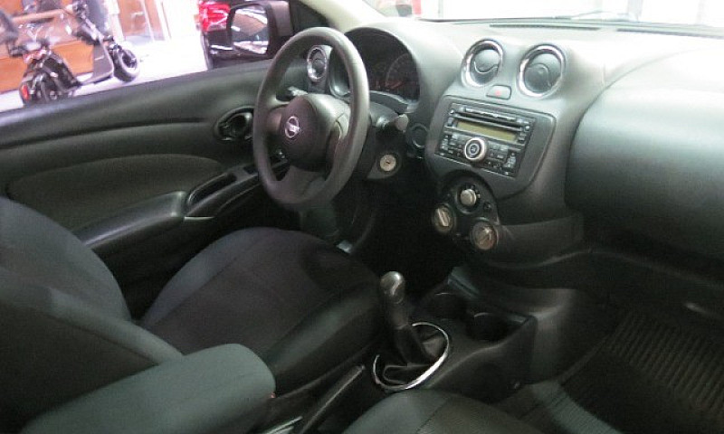 Nissan Versa 1.6 Sv ...