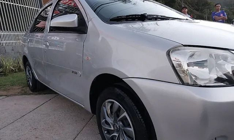 Etios Sedan 1.5 Flex...