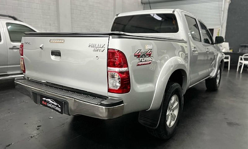 Toyota Hilux Srv 3.0...