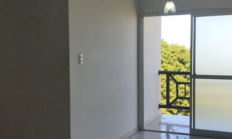 Aluga-Se Apartamento...