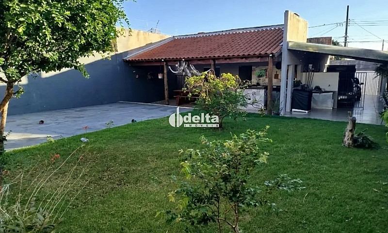 Casa Residencial Com...