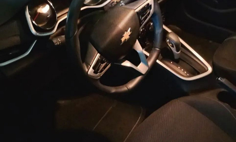 Chevrolet Onix Plus ...