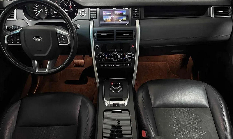 Land Rover Discovery...