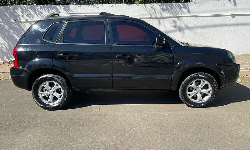 Hyundai Tucson 2.0 1...