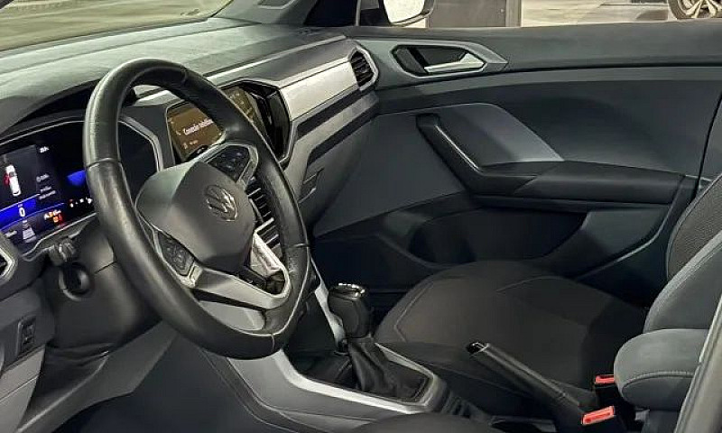 Volkswagen T-Cross 1...