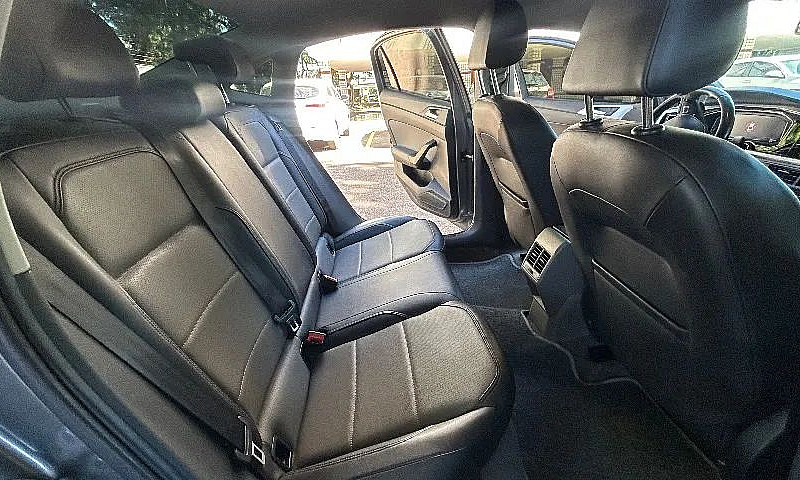Volkswagen Virtus Hi...