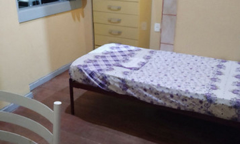 Quarto Com Banheiro ...