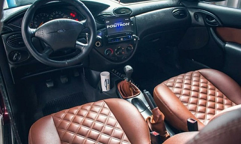 Ford Focus 2005...