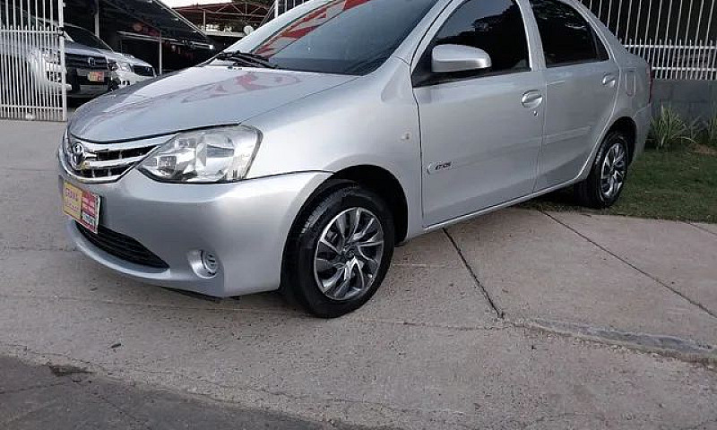 Etios Sedan 1.5 Flex...