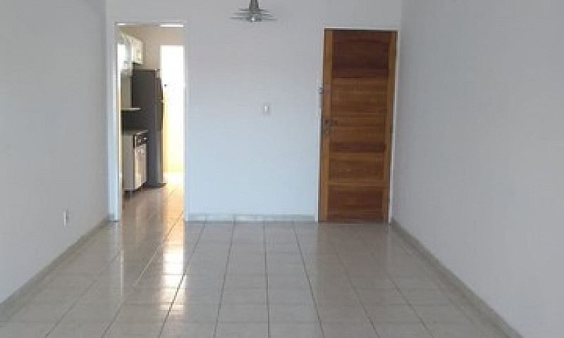 Quarto Em Ap. Encruz...