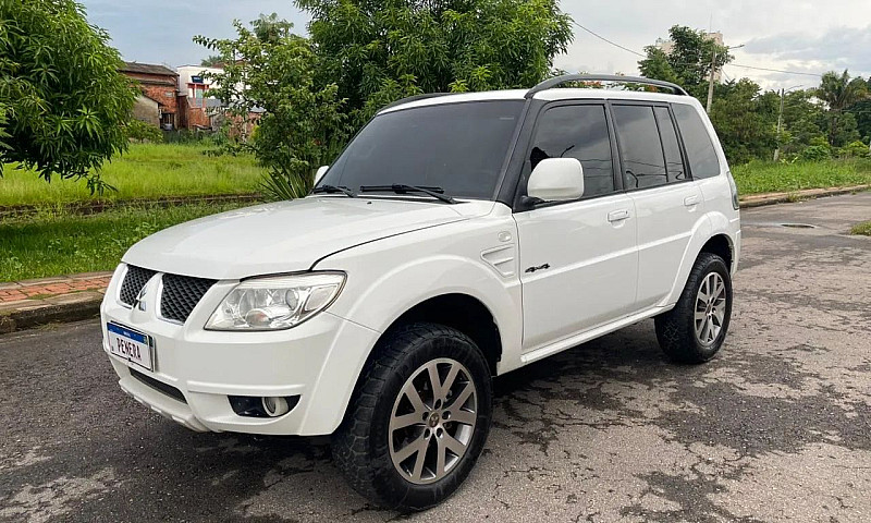 Mitsubishi Pajero Tr...