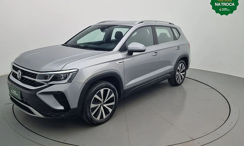 Volkswagen Taos 2023...