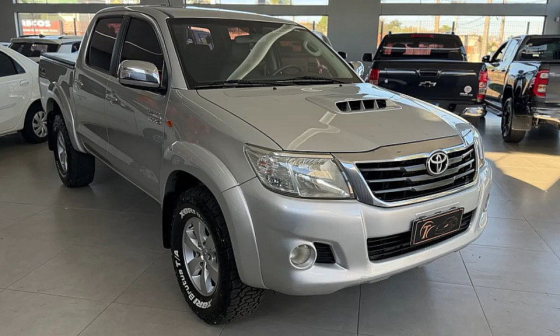 Toyota Hilux Cd Sr D...