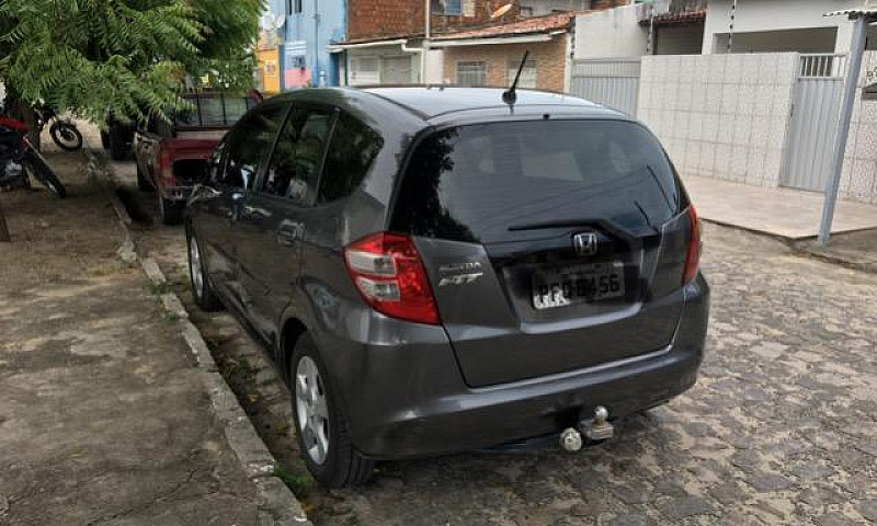 Honda Fit...