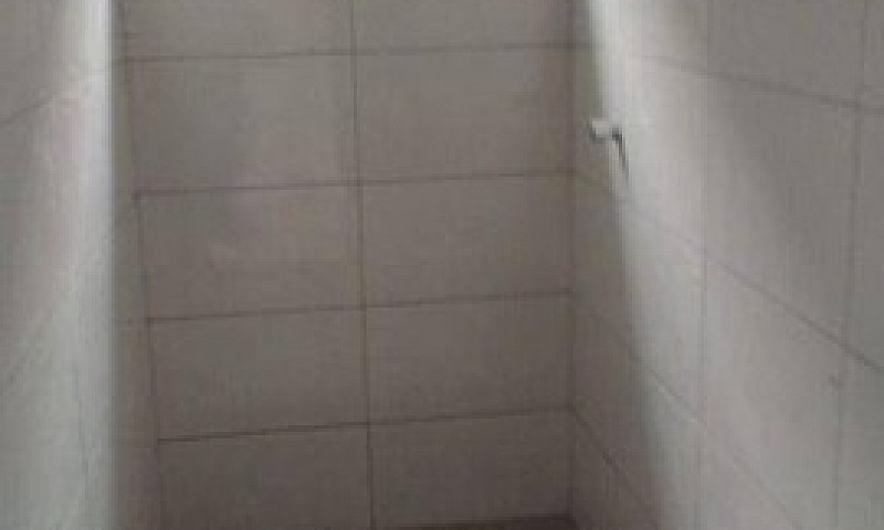Casa Com 2 Dormitóri...