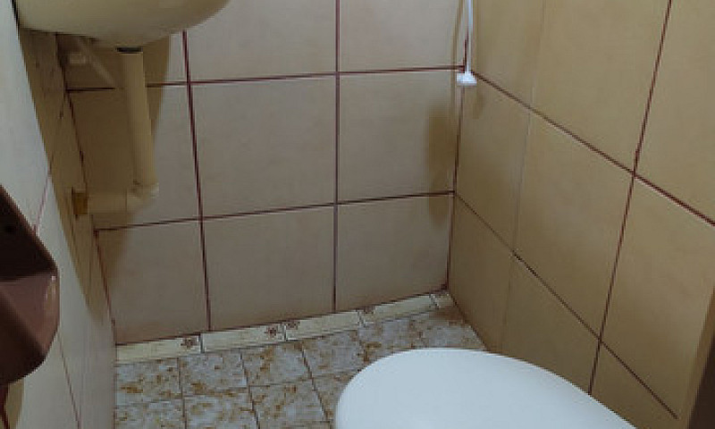 Quarto Com Banheiro ...