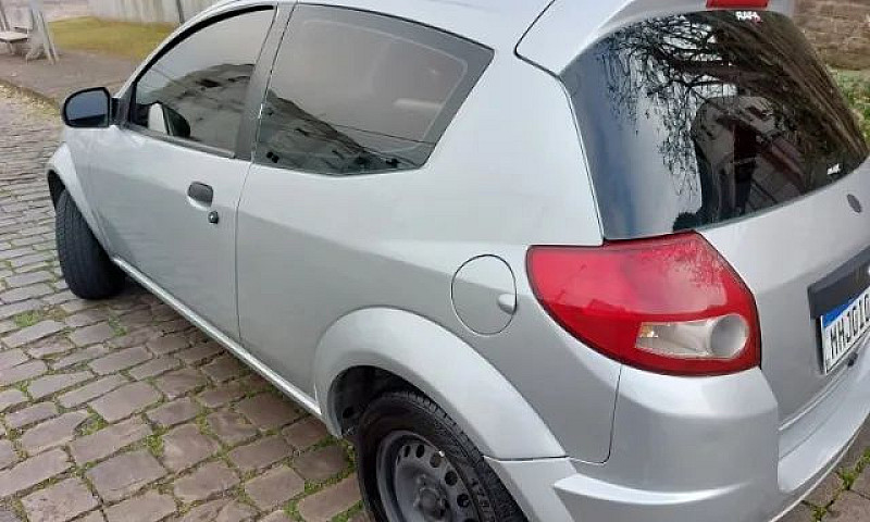 Ford Ka 2010 1.0...