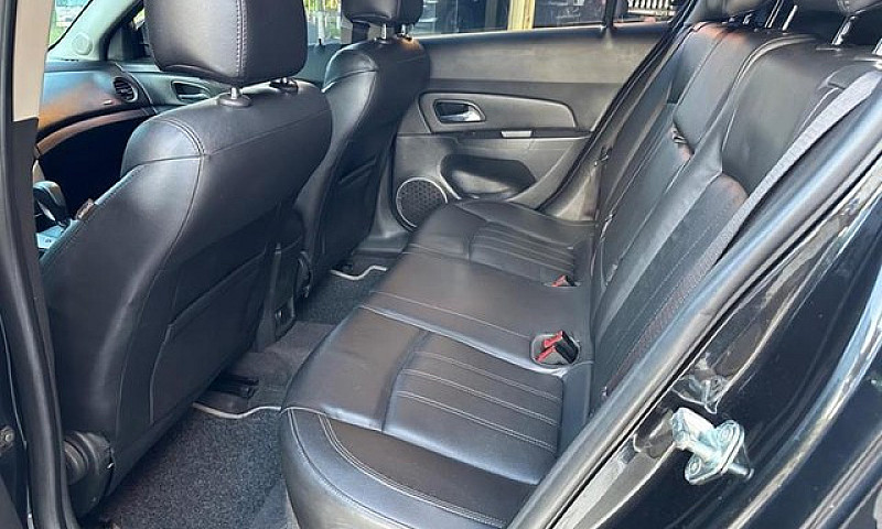 Chevrolet Cruze Lt H...