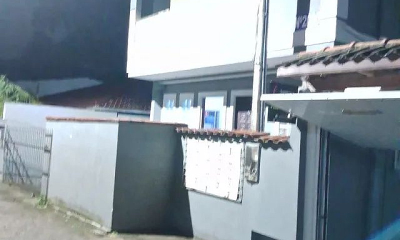 Aluga-Se Kitnet  Sem...