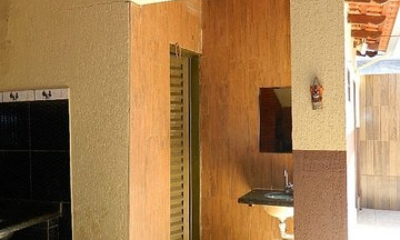 Casa A Venda  260 Me...