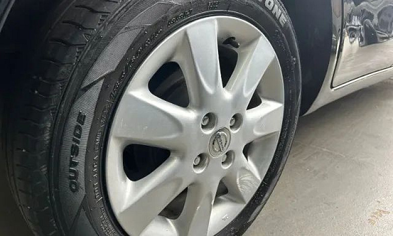 Nissan March Sv 1.6 ...