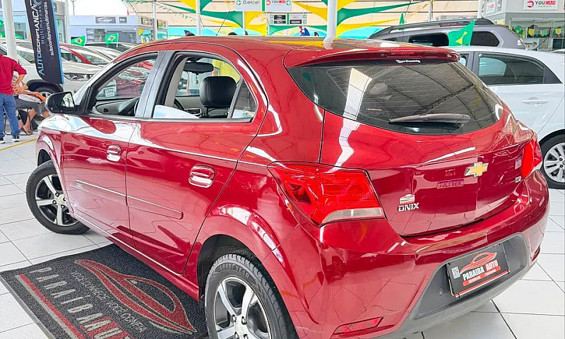 Chevrolet Onix Hatch...