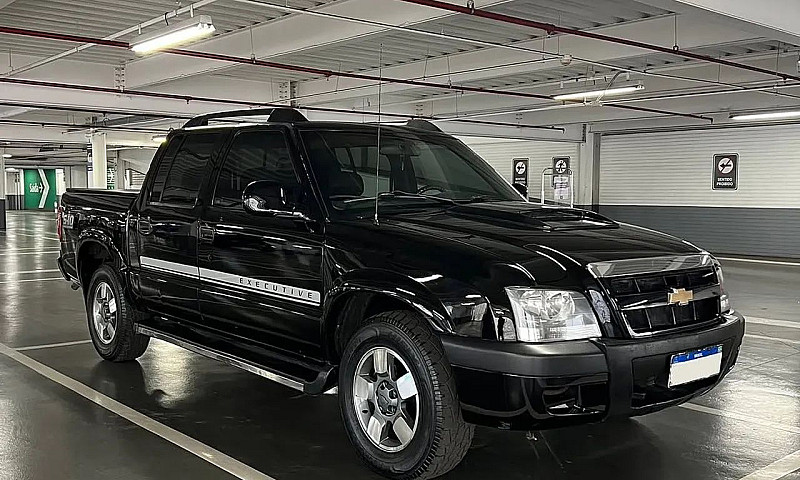 Chevrolet S10 Pick-U...